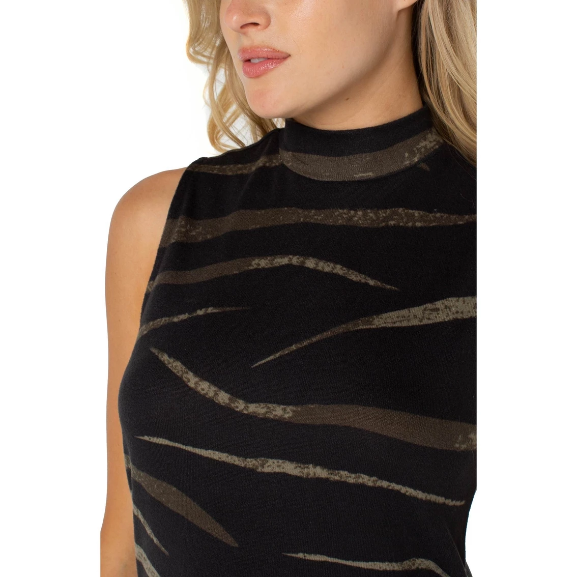 Deals β€οΈ Liverpool Mock Neck Print Top π - Image 3