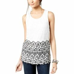 Promo 🎁 INC International Concepts Petite Colorblocked Lace Top 💯